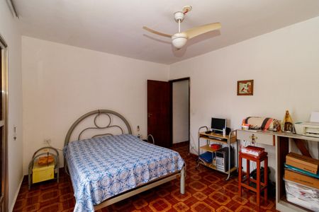 Casa à venda com 150m², 4 quartos e 2 vagasQuarto