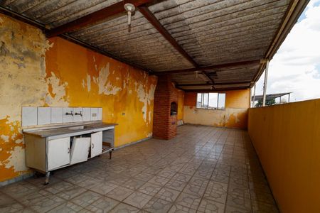 Casa à venda com 150m², 4 quartos e 2 vagasÁrea externa