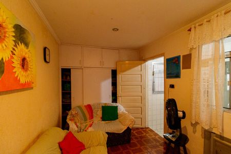 Casa à venda com 150m², 4 quartos e 2 vagasSala