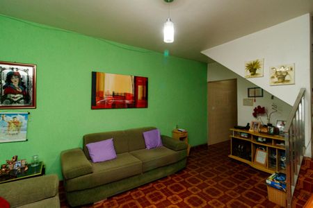 Casa à venda com 150m², 4 quartos e 2 vagasSala