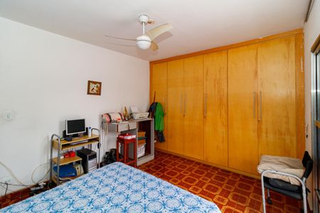 Casa à venda com 150m², 4 quartos e 2 vagasQuarto