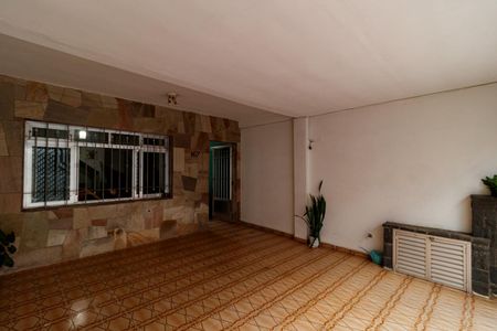 Casa à venda com 150m², 4 quartos e 2 vagasGaragem