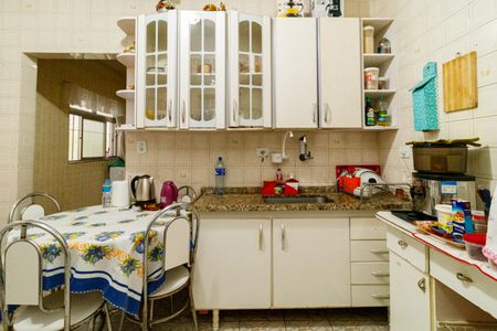 Casa à venda com 150m², 4 quartos e 2 vagasCozinha