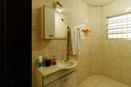 Casa à venda com 150m², 4 quartos e 2 vagasBanheiro 2