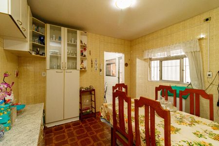 Casa à venda com 150m², 4 quartos e 2 vagasCozinha