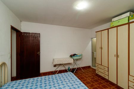 Casa à venda com 150m², 4 quartos e 2 vagasSuíte