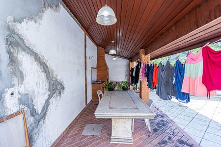 Casa à venda com 545m², 5 quartos e 3 vagasChurrasqueira