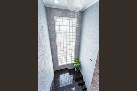 Casa à venda com 545m², 5 quartos e 3 vagasEscada para os Quartos