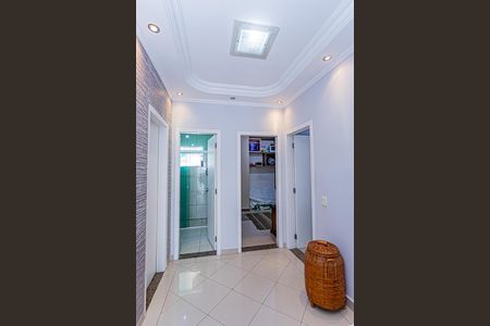 Casa à venda com 545m², 5 quartos e 3 vagasCorredor dos quartos