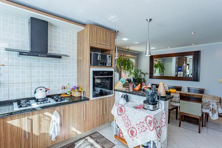Casa à venda com 545m², 5 quartos e 3 vagasCozinha
