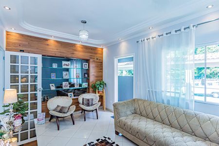 Casa à venda com 545m², 5 quartos e 3 vagasSala de estar