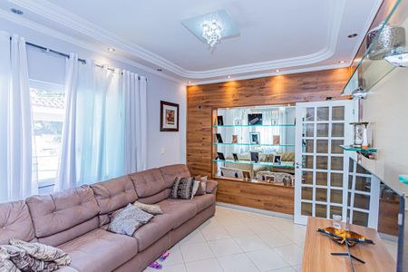 Casa à venda com 545m², 5 quartos e 3 vagasSala de TV