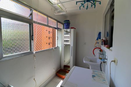 Apartamento à venda com 76m², 2 quartos e 1 vaga Apartamento à venda com 76m², 2 quartos e 1 vagaÁrea de Serviço