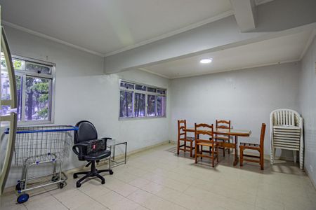 Apartamento à venda com 76m², 2 quartos e 1 vaga Apartamento à venda com 76m², 2 quartos e 1 vagaÁrea comum - Salão de festas
