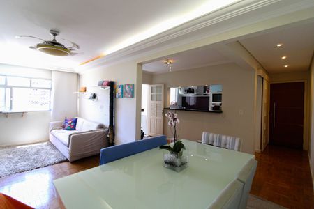 Apartamento à venda com 76m², 2 quartos e 1 vaga Apartamento à venda com 76m², 2 quartos e 1 vagaSala