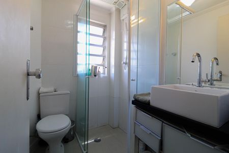 Apartamento à venda com 76m², 2 quartos e 1 vaga Apartamento à venda com 76m², 2 quartos e 1 vagaBanheiro