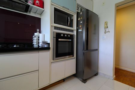 Apartamento à venda com 76m², 2 quartos e 1 vaga Apartamento à venda com 76m², 2 quartos e 1 vagaCozinha