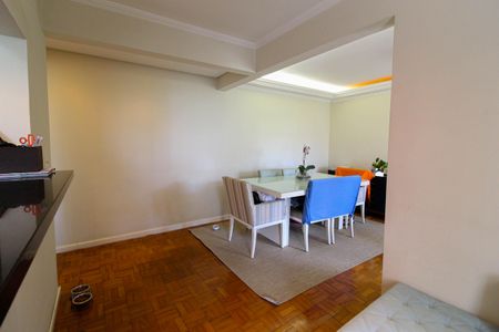 Apartamento à venda com 76m², 2 quartos e 1 vaga Apartamento à venda com 76m², 2 quartos e 1 vagaSala