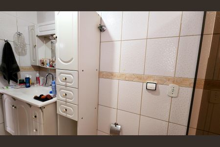 Apartamento para alugar com 80m², 2 quartos e 2 vagas Apartamento para alugar com 80m², 2 quartos e 2 vagasBanheiro