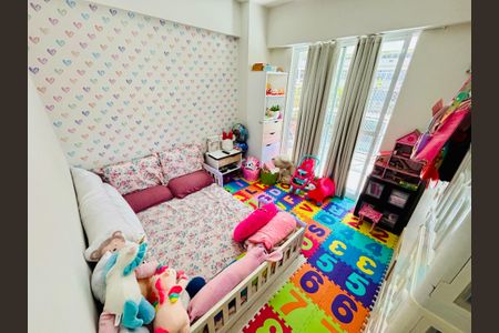 Apartamento à venda com 78m², 2 quartos e 1 vaga