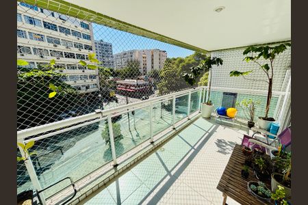 Apartamento à venda com 78m², 2 quartos e 1 vaga