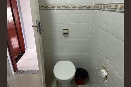 Casa para alugar com 200m², 3 quartos e 3 vagas Casa para alugar com 200m², 3 quartos e 3 vagasBanheiro