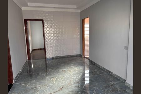 Casa para alugar com 200m², 3 quartos e 3 vagas Casa para alugar com 200m², 3 quartos e 3 vagasSala
