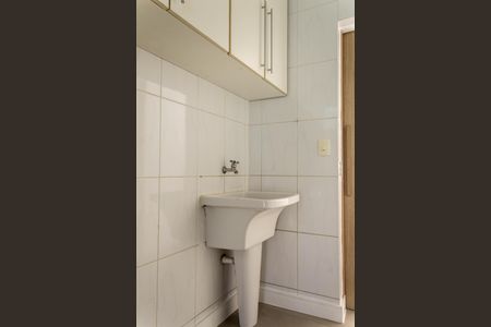 Casa à venda com 167m², 3 quartos e 4 vagas Casa à venda com 167m², 3 quartos e 4 vagasÁrea de Serviço