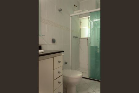 Casa à venda com 167m², 3 quartos e 4 vagas Casa à venda com 167m², 3 quartos e 4 vagasBanheiro da Suíte 1