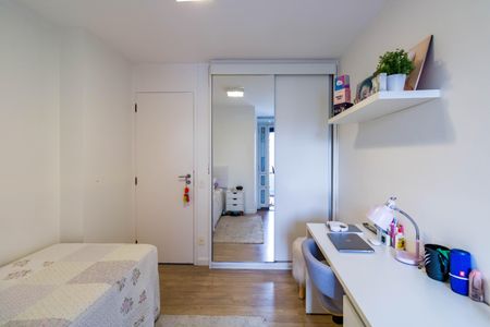 Apartamento à venda com 160m², 3 quartos e 2 vagasBanheiro do Quarto 2