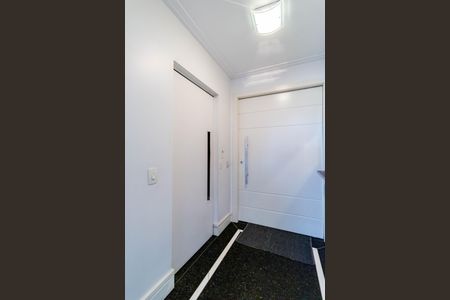 Apartamento à venda com 160m², 3 quartos e 2 vagasCorredor