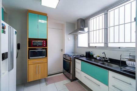 Apartamento à venda com 160m², 3 quartos e 2 vagasCozinha