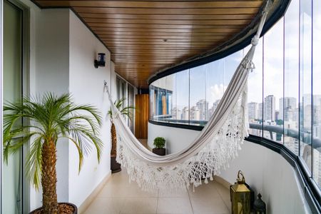 Apartamento à venda com 160m², 3 quartos e 2 vagasVaranda da Sala 1