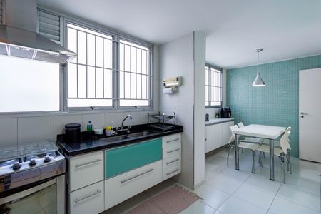 Apartamento à venda com 160m², 3 quartos e 2 vagasCozinha