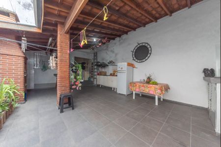 Casa à venda com 179m², 3 quartos e 4 vagas Casa à venda com 179m², 3 quartos e 4 vagasQuintal - Área Gourmet