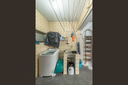 Casa à venda com 179m², 3 quartos e 4 vagas Casa à venda com 179m², 3 quartos e 4 vagasArea de Serviço - Lavanderia