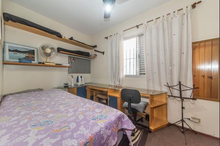 Casa à venda com 179m², 3 quartos e 4 vagas Casa à venda com 179m², 3 quartos e 4 vagasQuarto 2