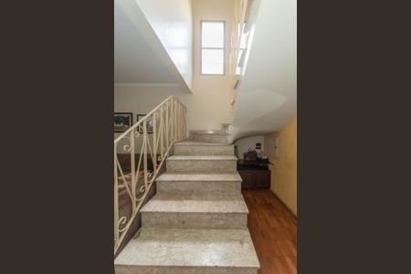 Casa à venda com 179m², 3 quartos e 4 vagas Casa à venda com 179m², 3 quartos e 4 vagasSala