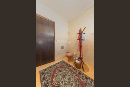 Casa à venda com 179m², 3 quartos e 4 vagas Casa à venda com 179m², 3 quartos e 4 vagasBanheiro Social