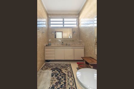 Casa à venda com 179m², 3 quartos e 4 vagas Casa à venda com 179m², 3 quartos e 4 vagasBanheiro da Suíte