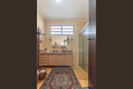 Casa à venda com 179m², 3 quartos e 4 vagas Casa à venda com 179m², 3 quartos e 4 vagasBanheiro Social