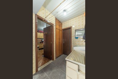 Casa à venda com 179m², 3 quartos e 4 vagas Casa à venda com 179m², 3 quartos e 4 vagasArea de Serviço - Lavanderia