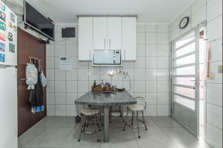 Casa à venda com 179m², 3 quartos e 4 vagas Casa à venda com 179m², 3 quartos e 4 vagasCozinha