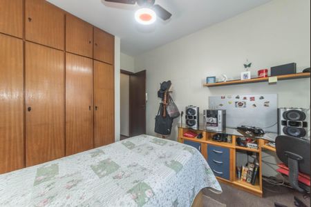 Casa à venda com 179m², 3 quartos e 4 vagas Casa à venda com 179m², 3 quartos e 4 vagasQuarto 1
