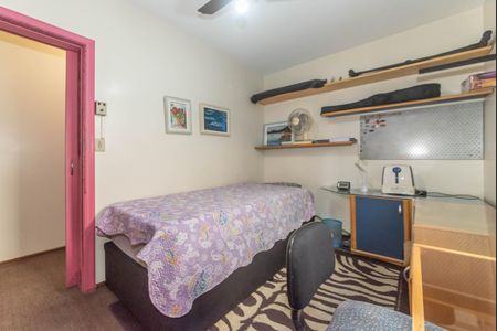 Casa à venda com 179m², 3 quartos e 4 vagas Casa à venda com 179m², 3 quartos e 4 vagasQuarto 2