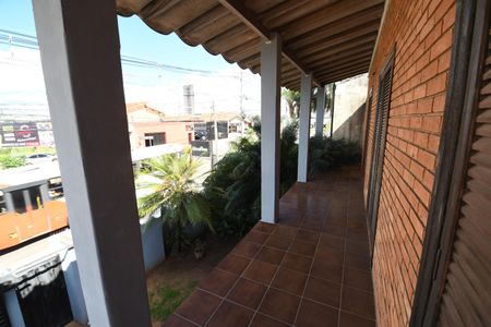 Casa à venda com 258m², 4 quartos e 2 vagasQuarto - Suíte 2 Sacada