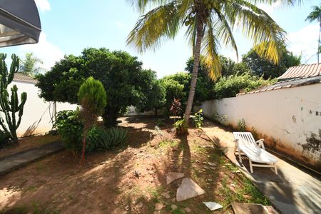 Casa à venda com 258m², 4 quartos e 2 vagasQuarto de Serviço - Vista