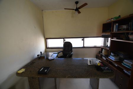 Casa à venda com 258m², 4 quartos e 2 vagasSala 3 / Escritório