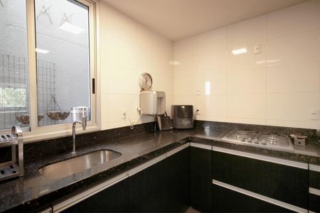 Apartamento à venda com 240m², 5 quartos e 4 vagasCozinha