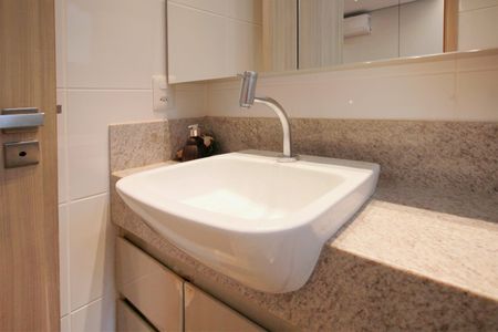 Apartamento à venda com 240m², 5 quartos e 4 vagasBanheiro da Suíte